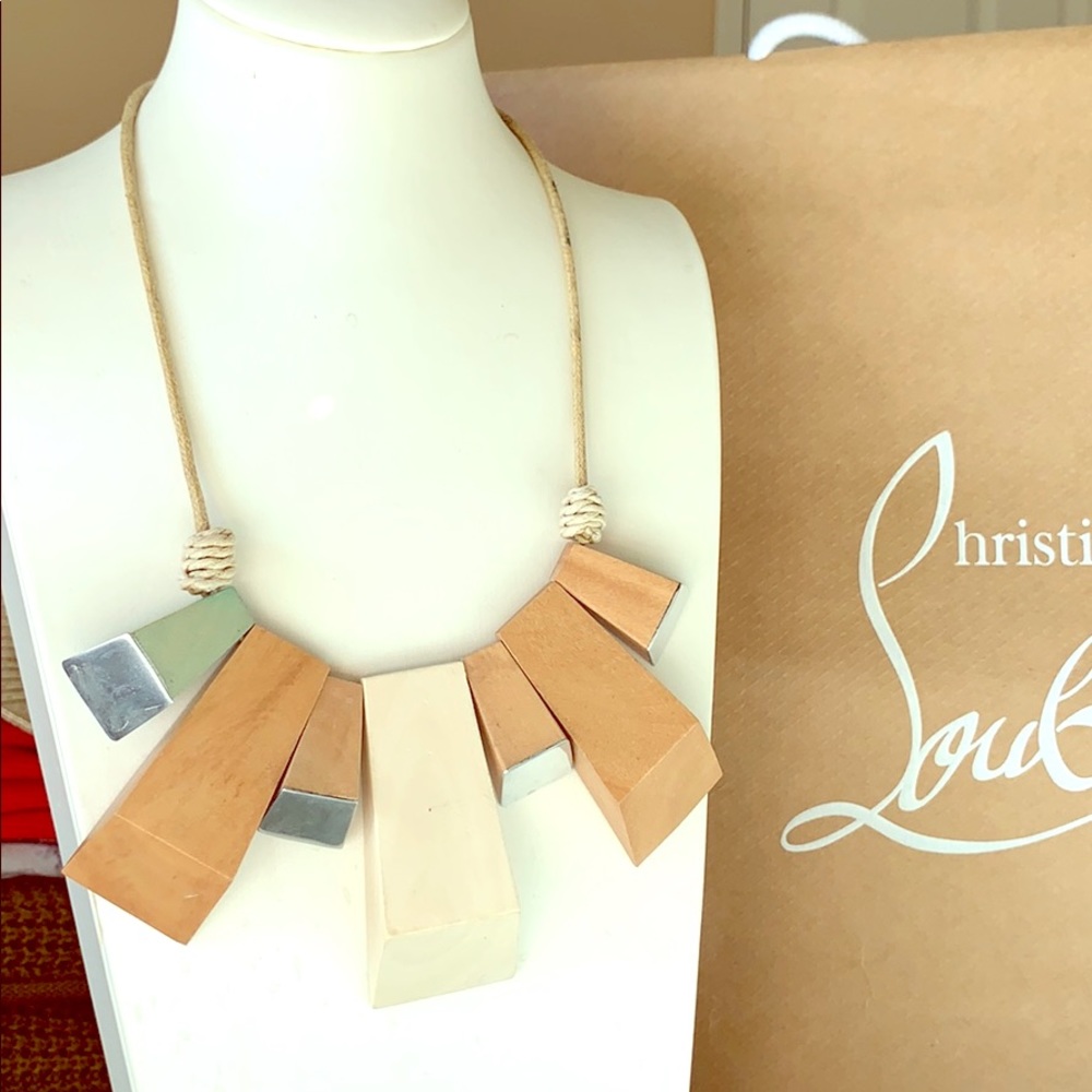 Statement necklace from Thailand 🇹🇭